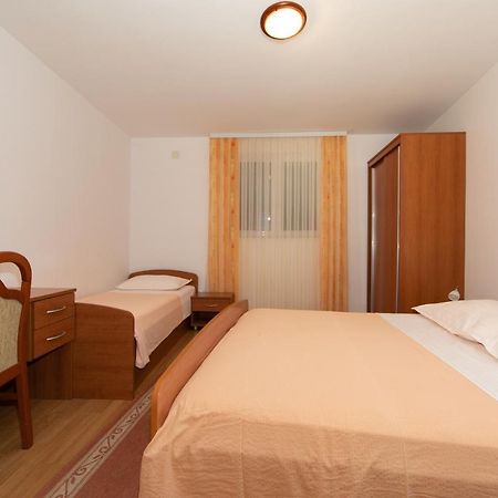 Apartmani Biser Tučepi Extérieur photo
