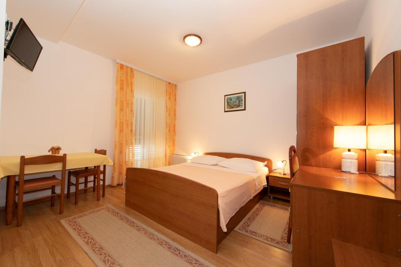 Apartmani Biser Tučepi Extérieur photo