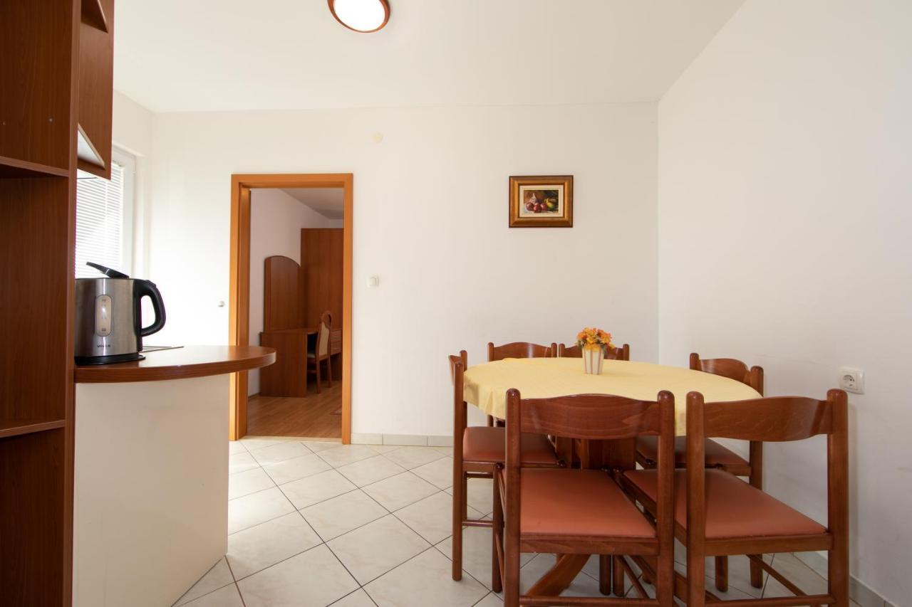 Apartmani Biser Tučepi Extérieur photo