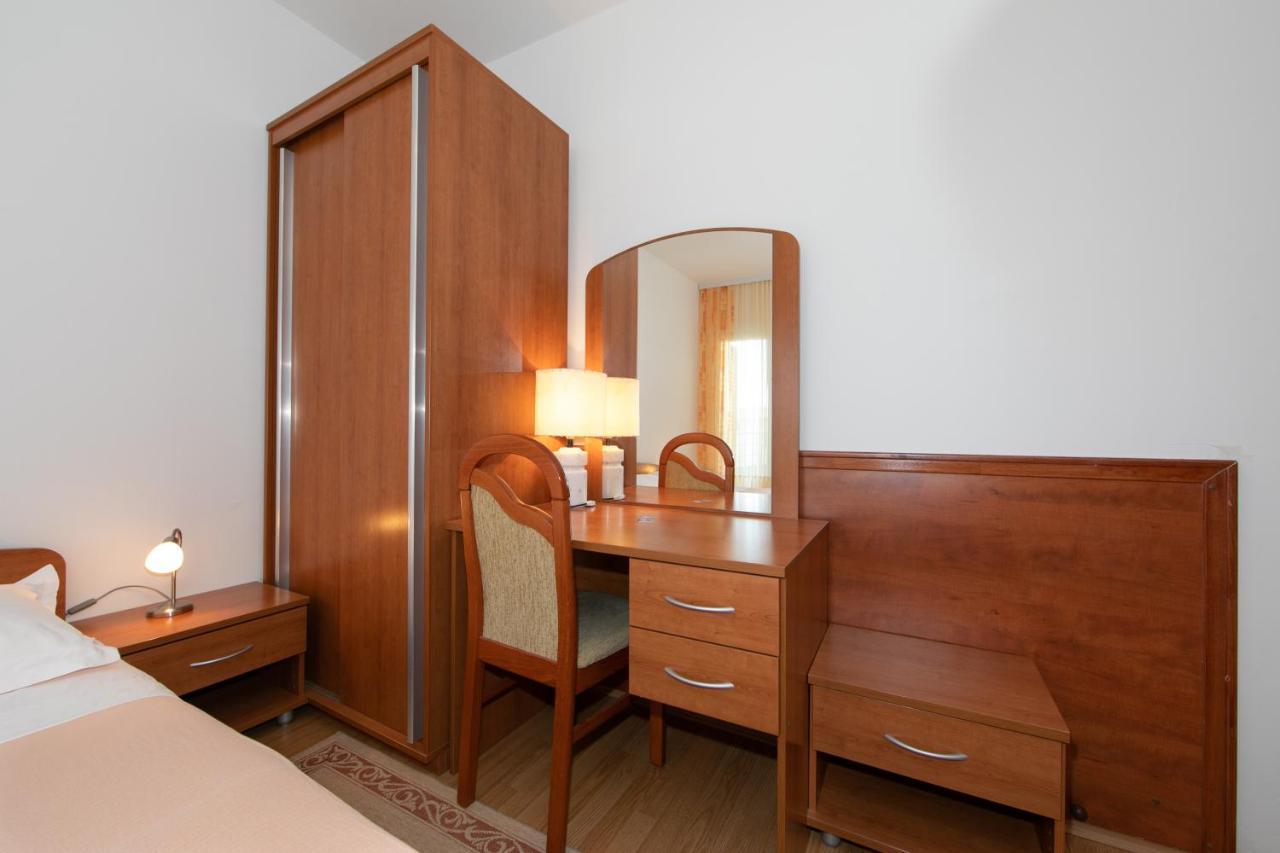 Apartmani Biser Tučepi Extérieur photo
