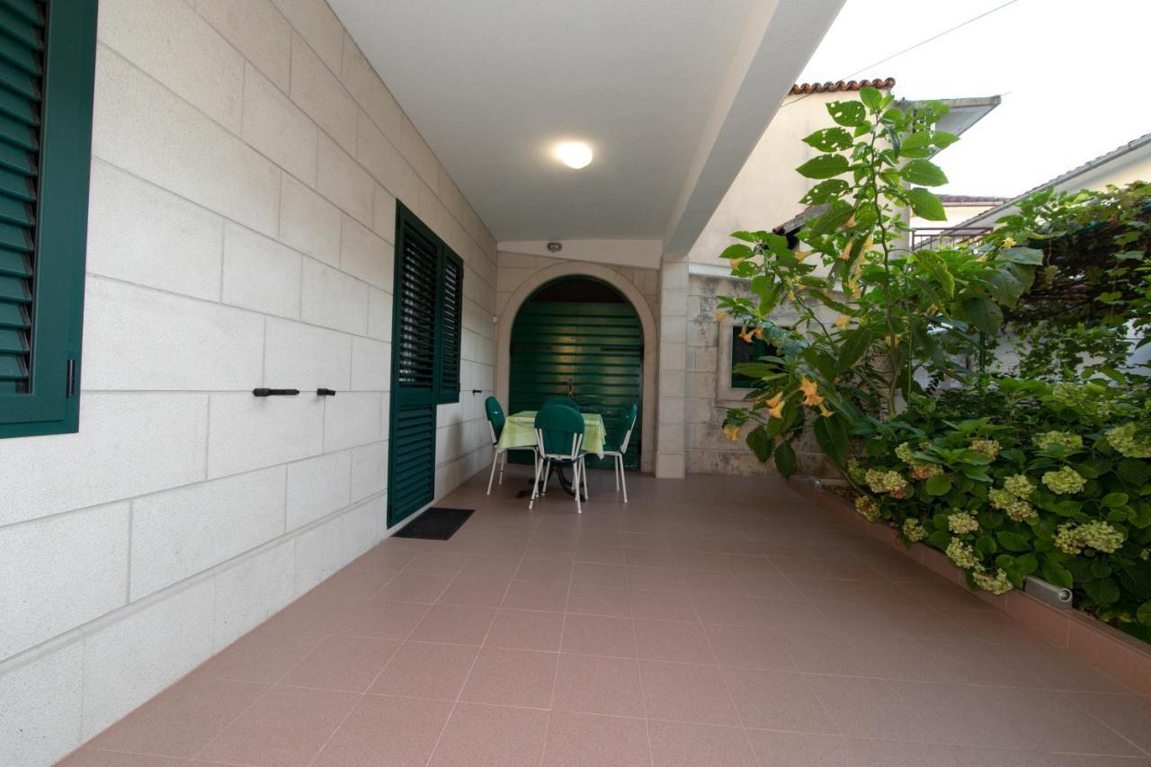 Apartmani Biser Tučepi Extérieur photo