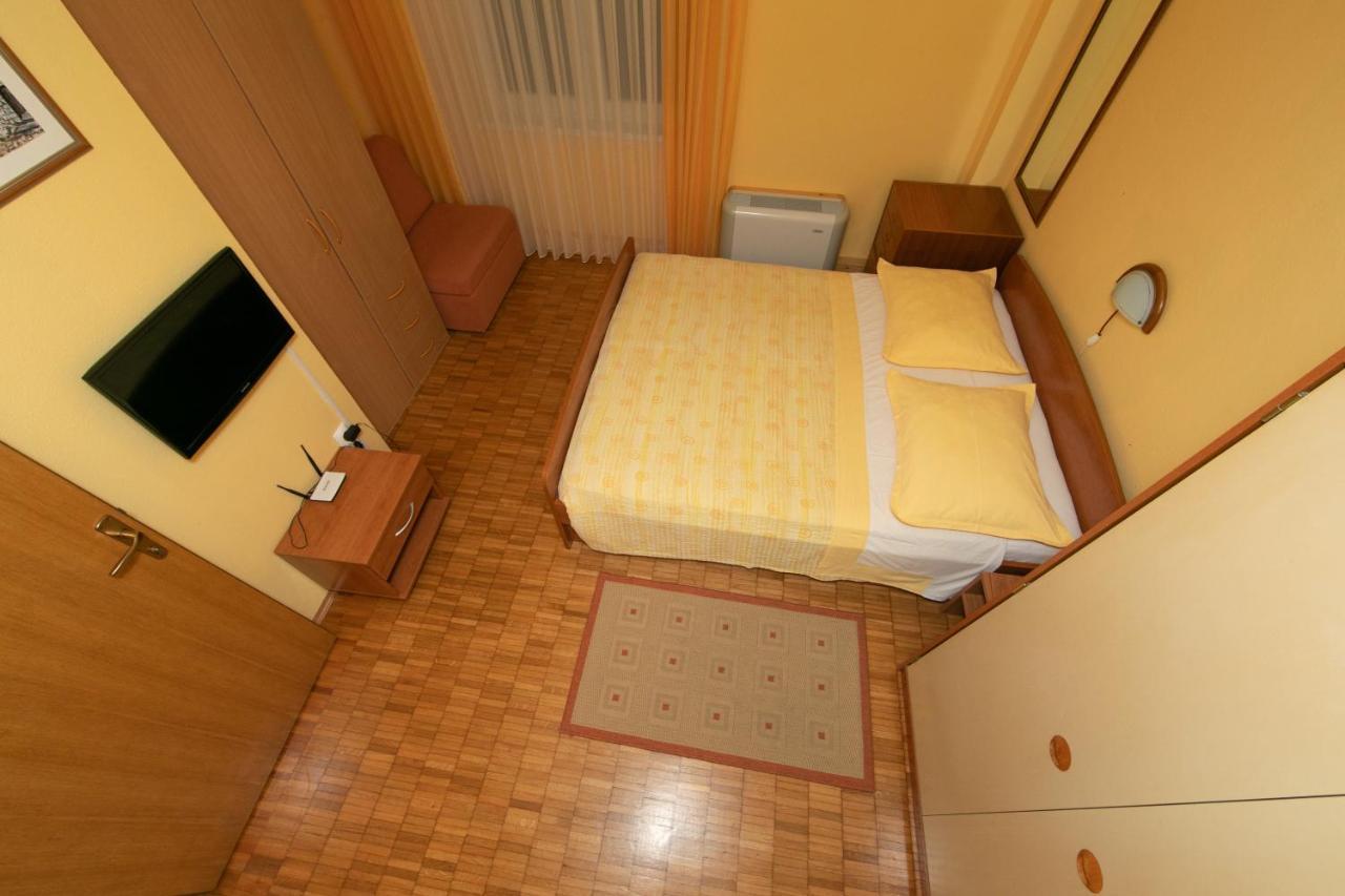 Apartmani Biser Tučepi Extérieur photo