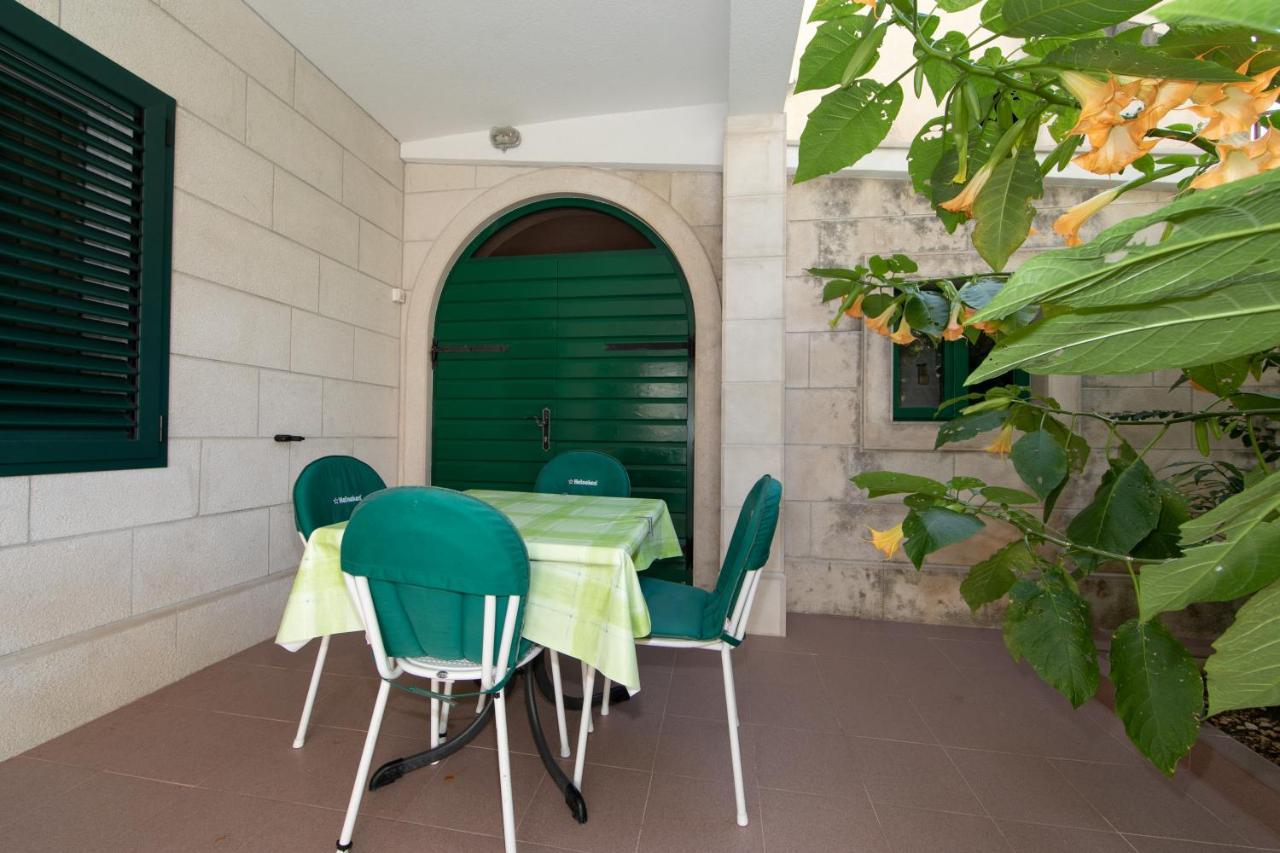 Apartmani Biser Tučepi Extérieur photo