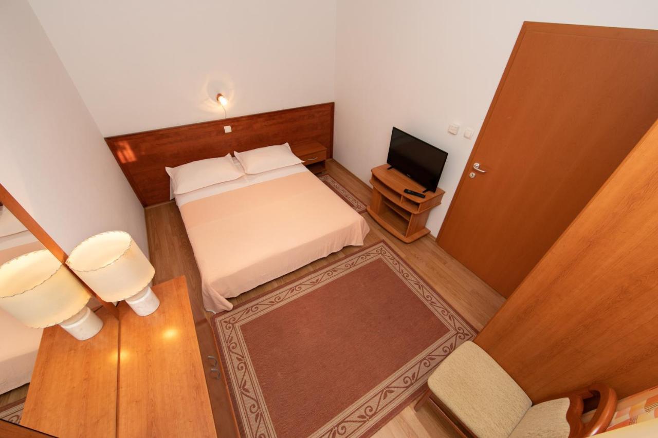 Apartmani Biser Tučepi Extérieur photo