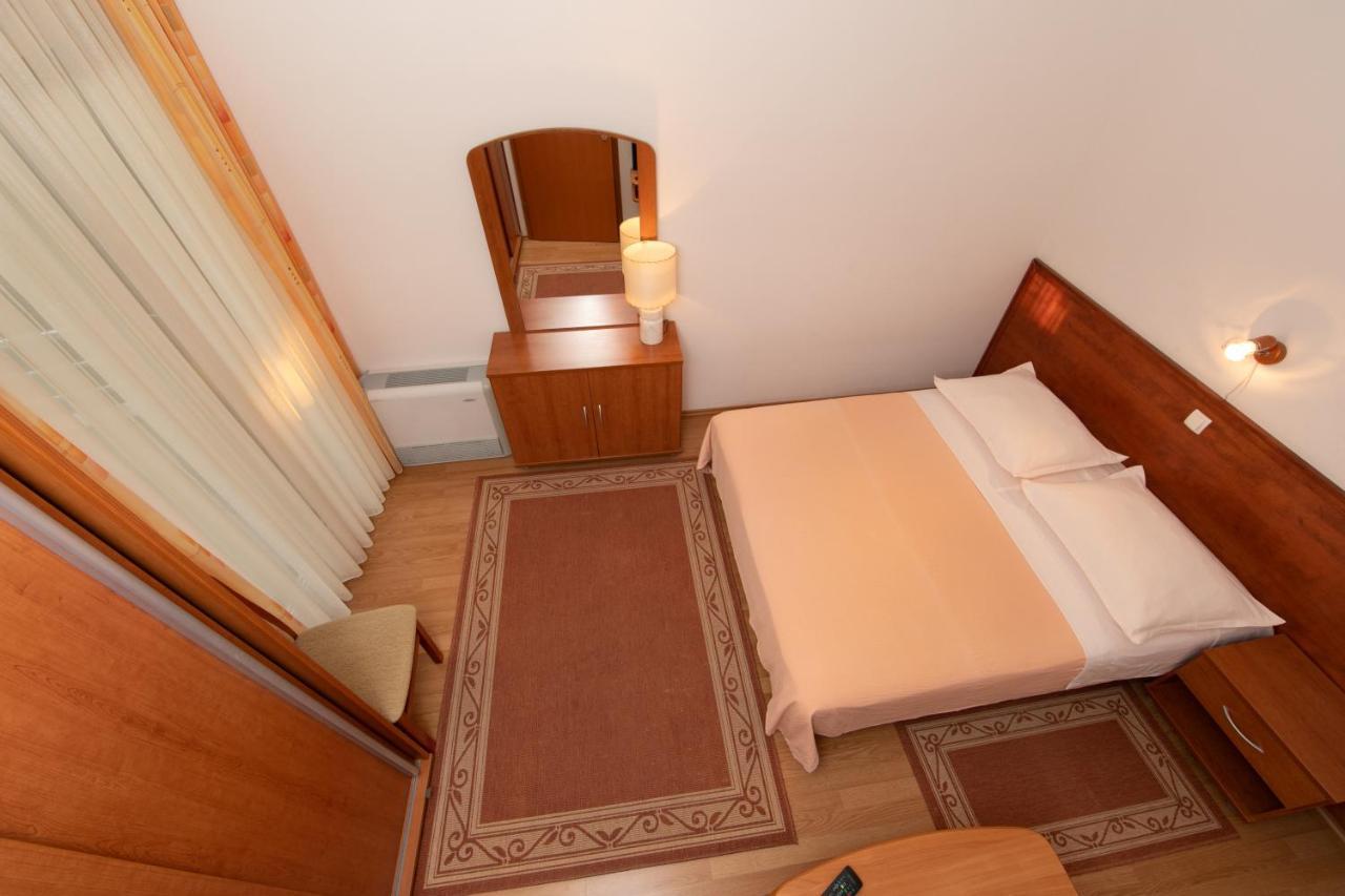 Apartmani Biser Tučepi Extérieur photo
